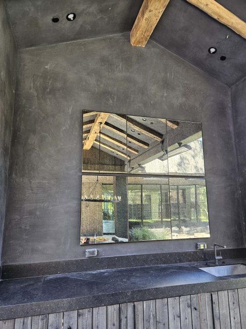 Mirrors kitchen